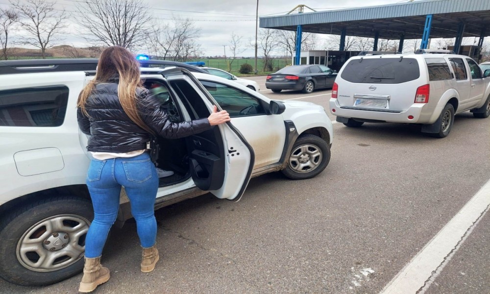 O tânără moldoveancă riscă ani grei de pușcărie în Grecia. Pentru ce este dată în căutare